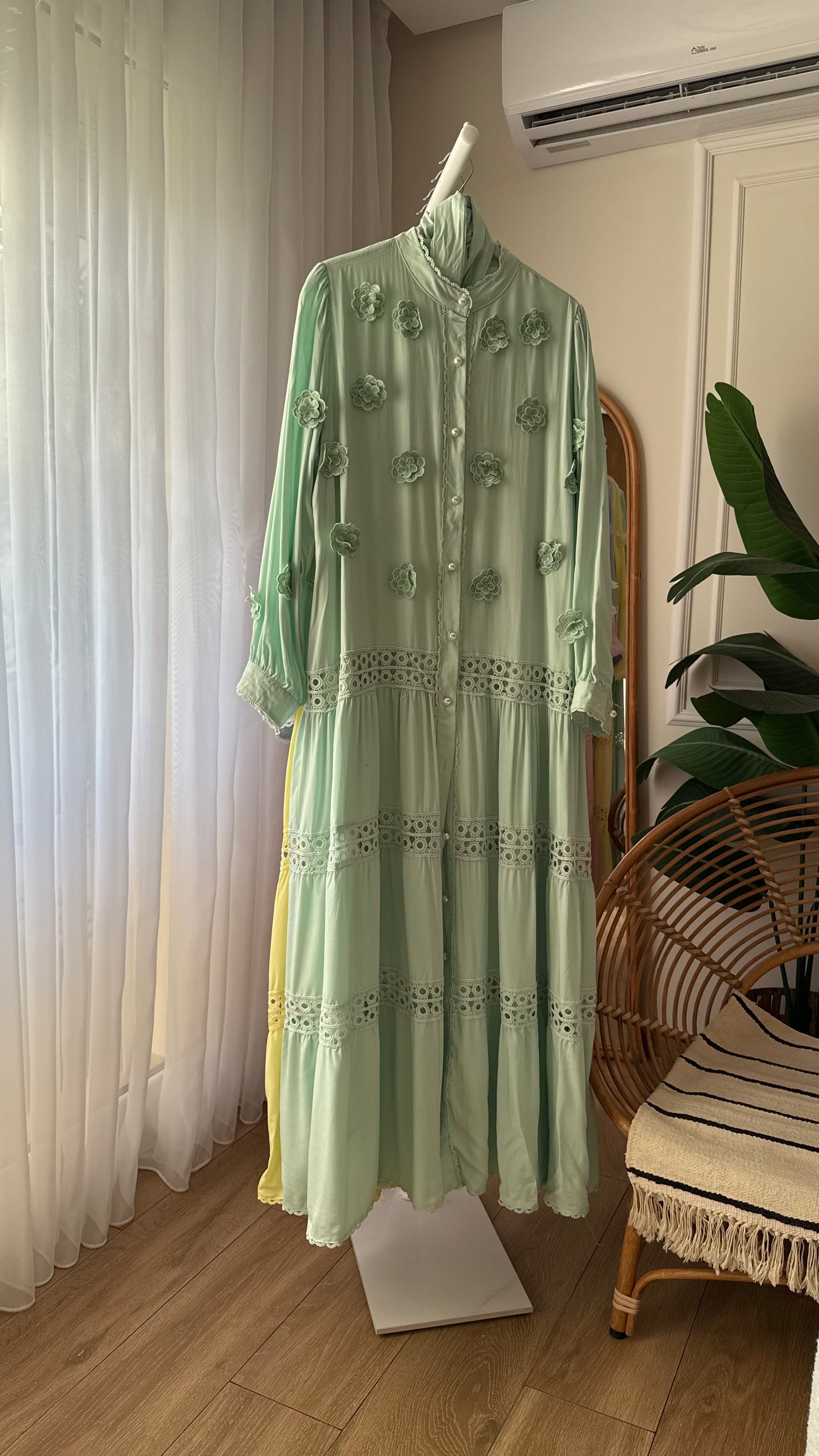 Robe Florine