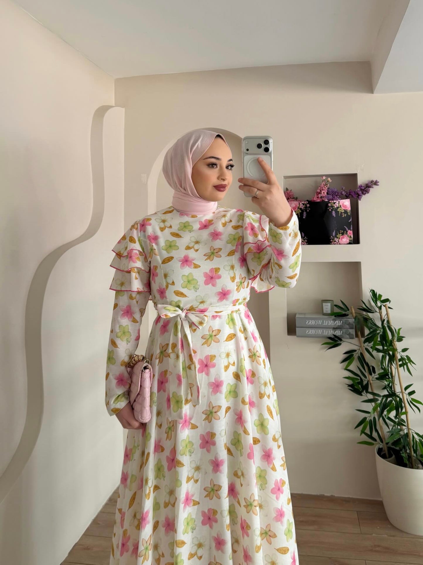 Kamilia Dress