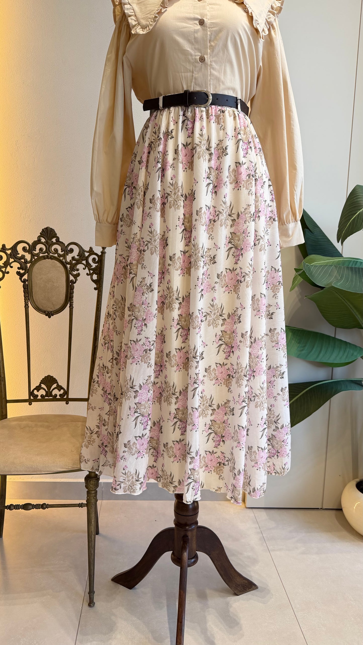Vintage Skirt Tila