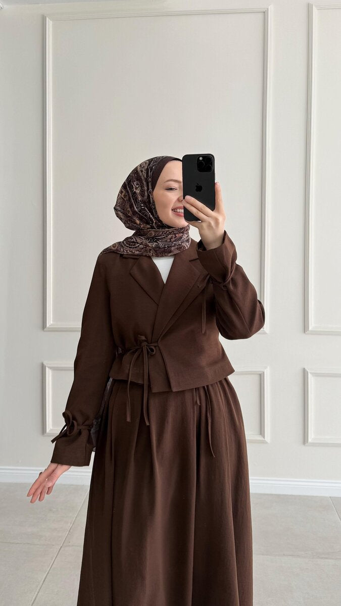 Modest Set
