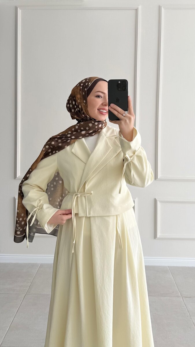 Modest Set