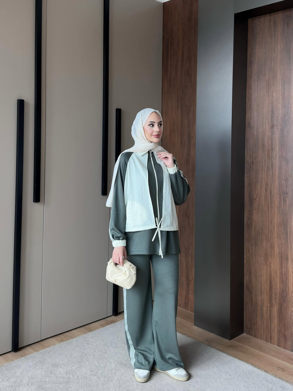 Set Riva