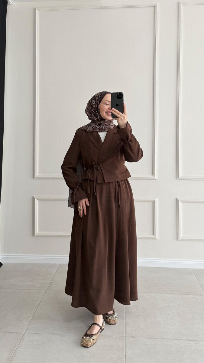 Modest Set